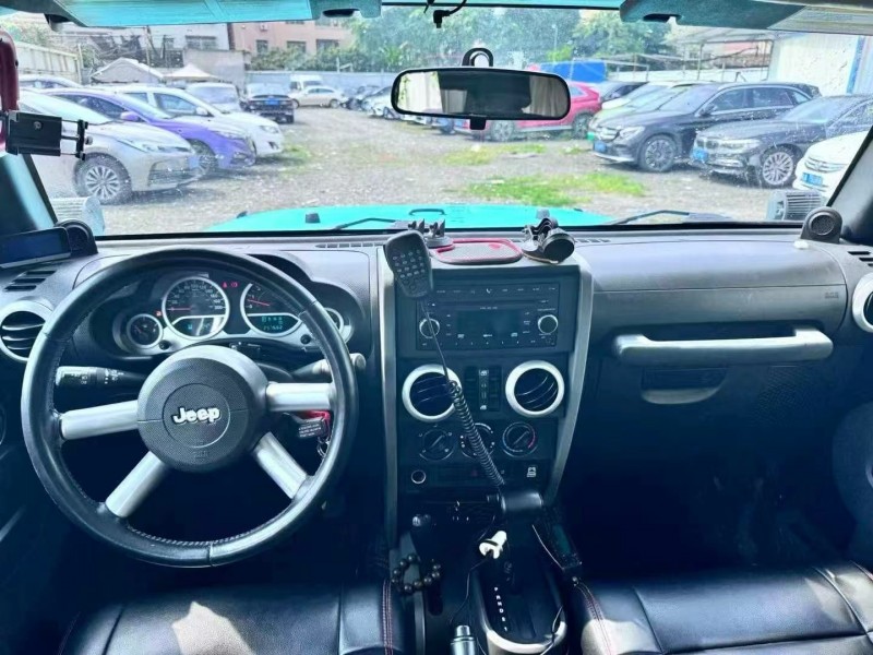 广州10年Jeep牧马人4