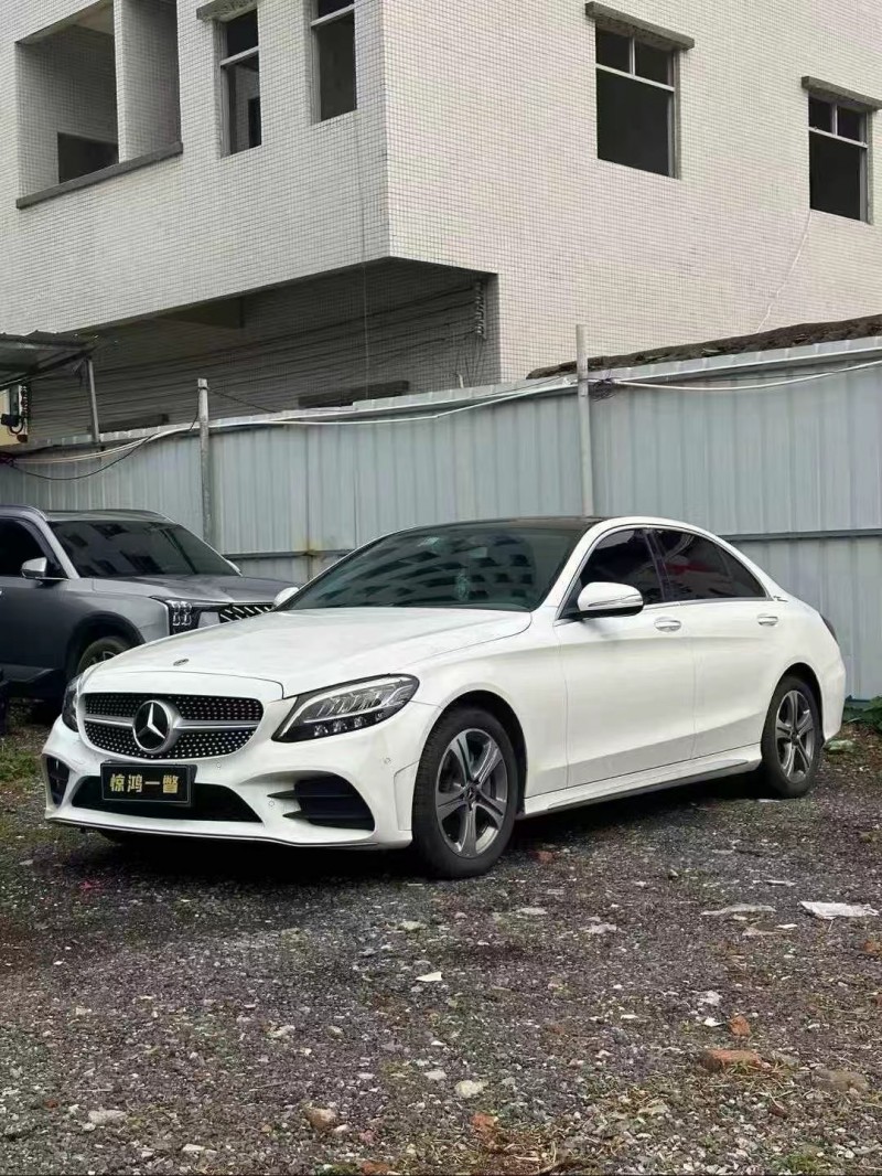 广州19年奔驰C3