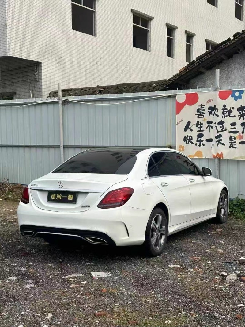 广州19年奔驰C8