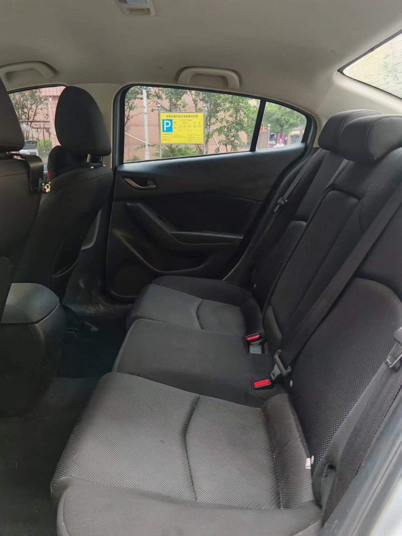 深圳17年马自达昂克赛拉5