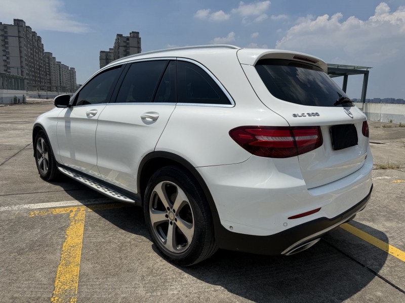 盐城17年奔驰GLC9