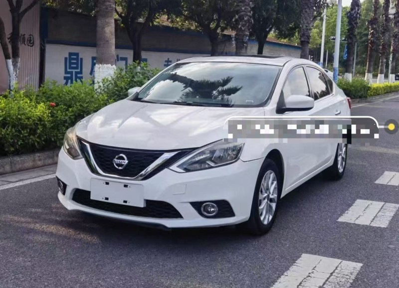 娄底22年日产轩逸3
