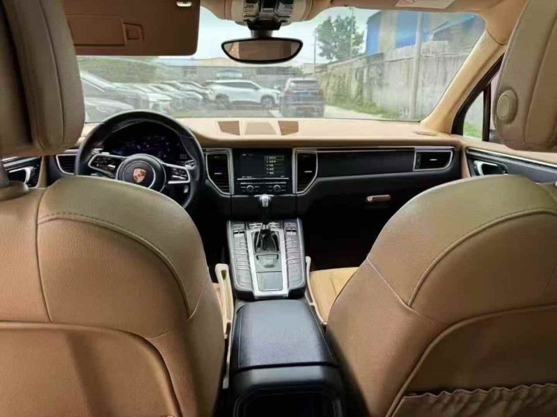 济宁15年保时捷Macan5