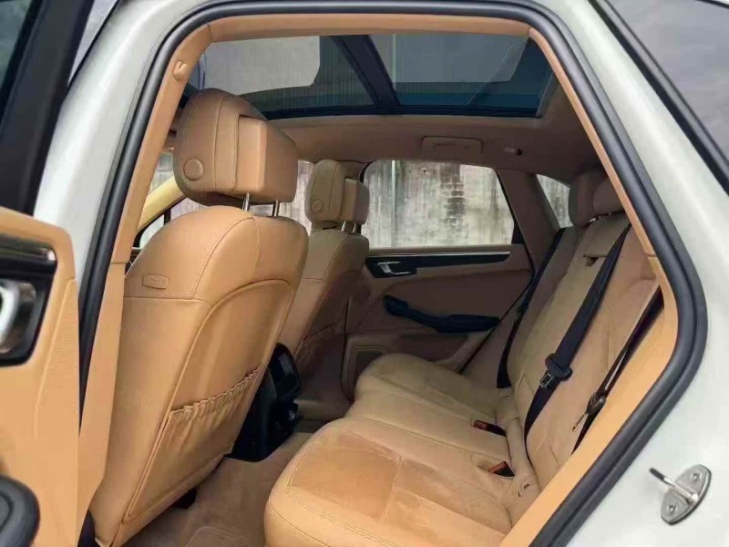 济宁15年保时捷Macan6