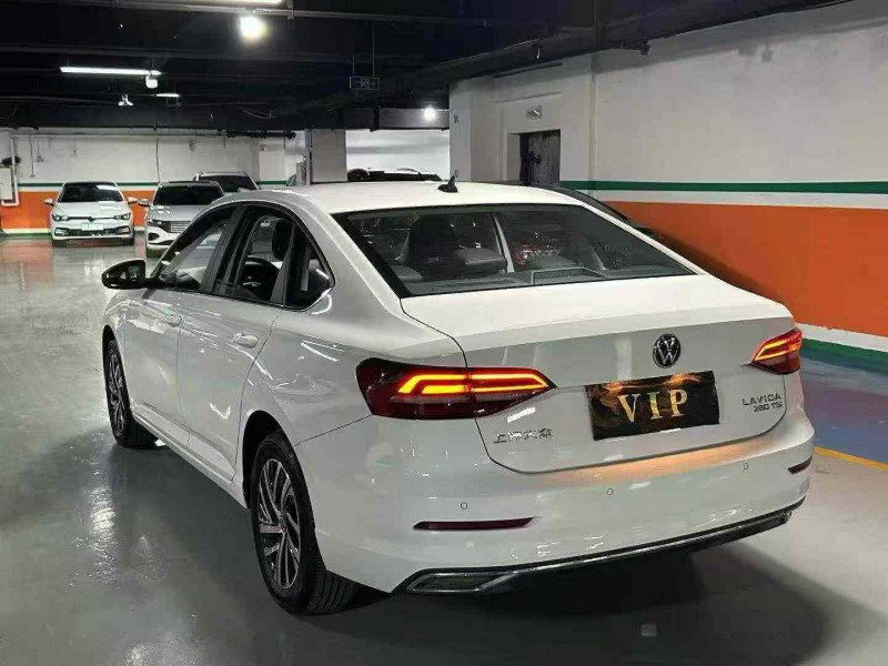 成都24年大众朗逸8