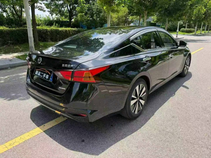 徐州22年日产天籁3