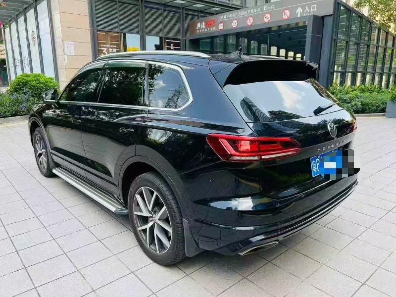 深圳19年大众途锐8