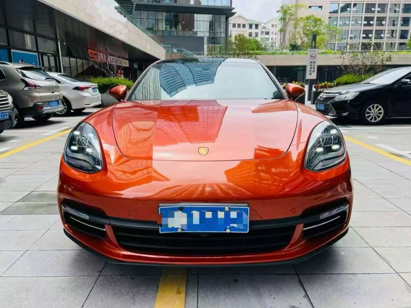 深圳19年保时捷帕拉梅拉1