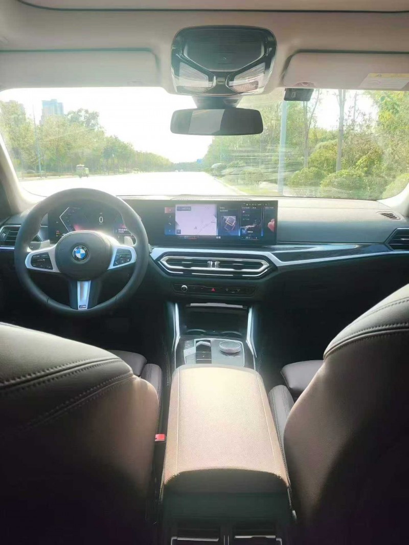 延安23年宝马3系6