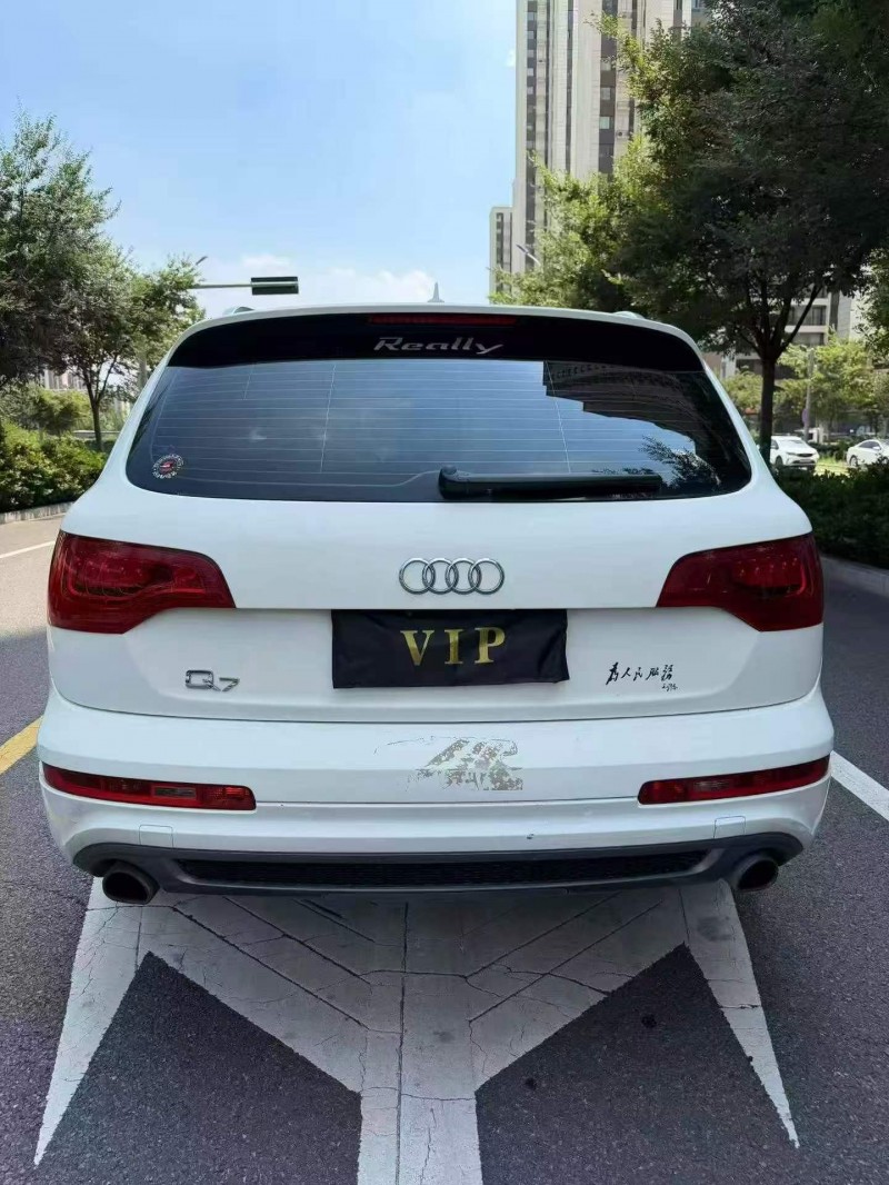 东营14年奥迪Q78