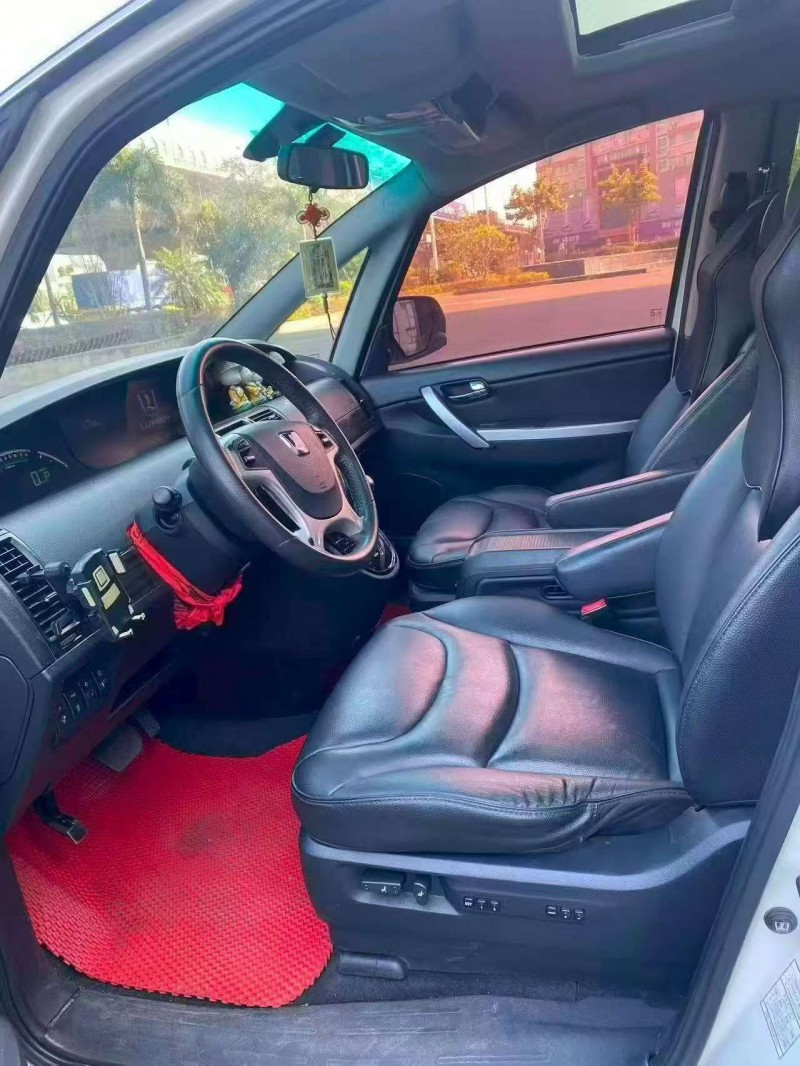 漳州16年纳智捷大7 MPV4