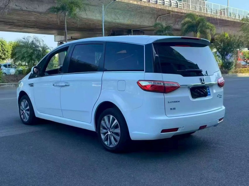 漳州16年纳智捷大7 MPV8