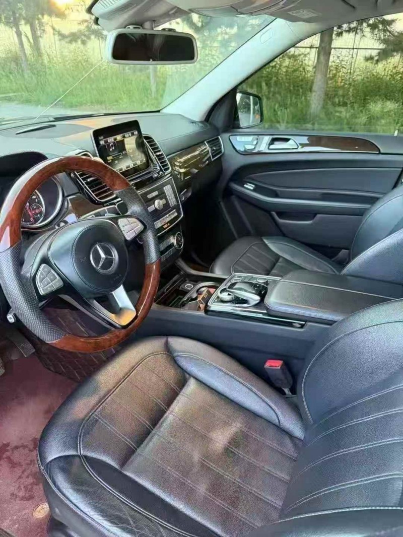 乌海18年奔驰GLS4