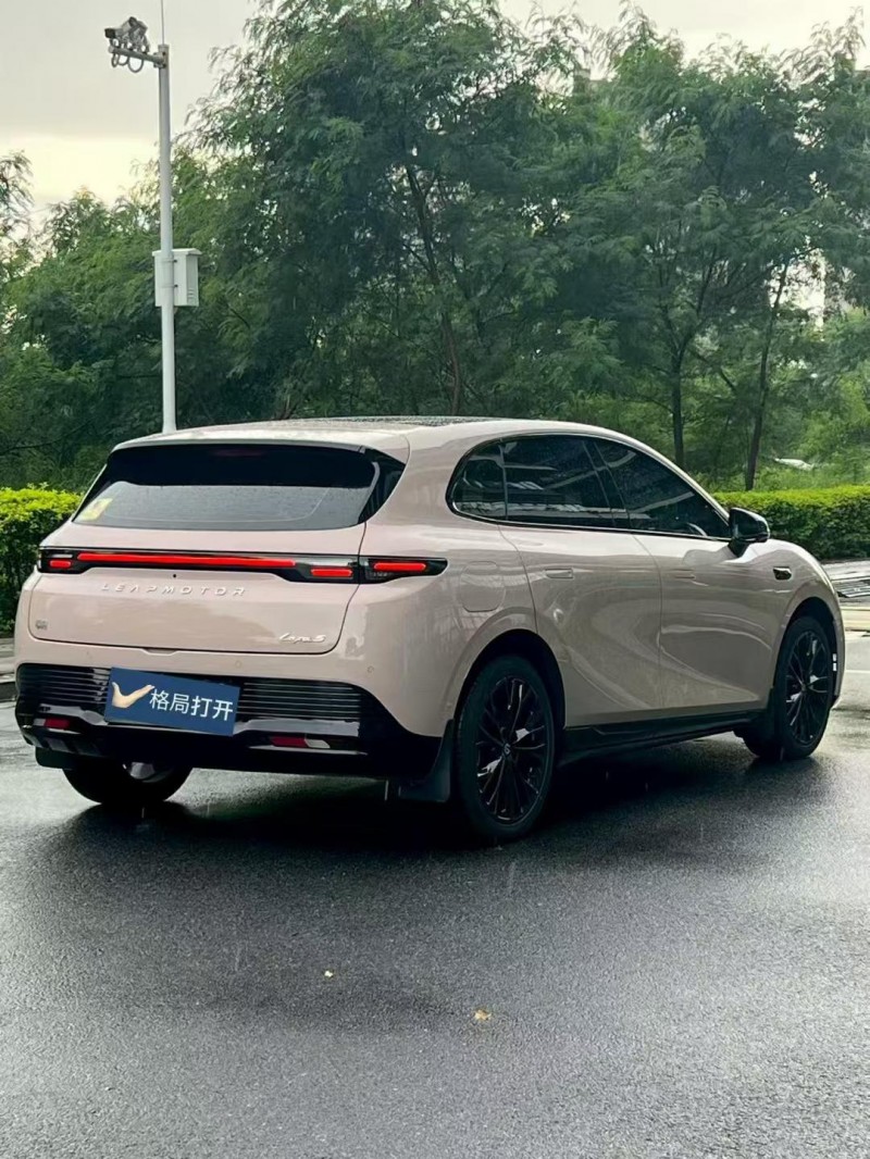 东莞25年零跑汽车Lafa54
