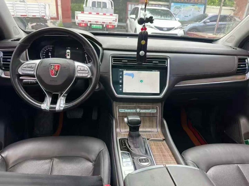 东营19年荣威RX85