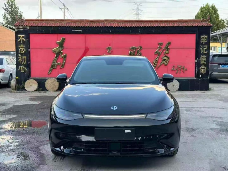 东营25年零跑汽车C011