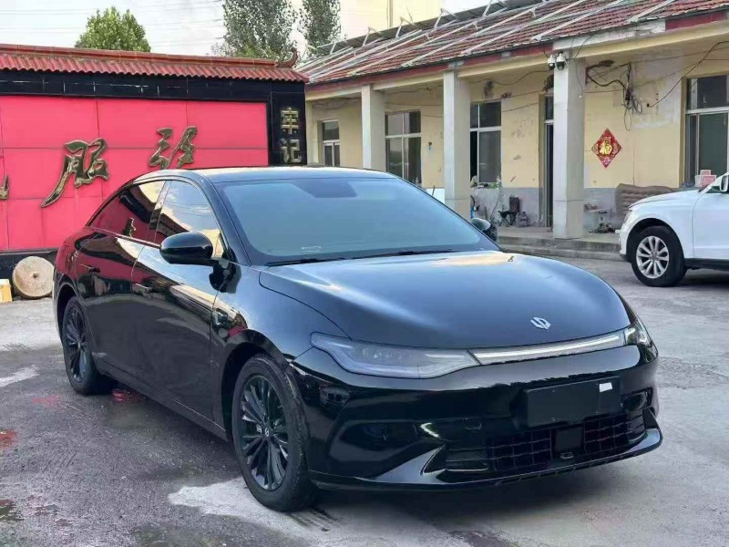 东营25年零跑汽车C012