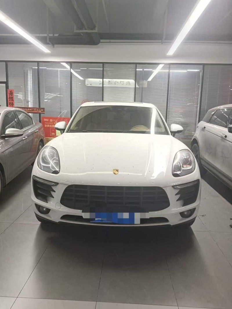 咸阳17年保时捷Macan1