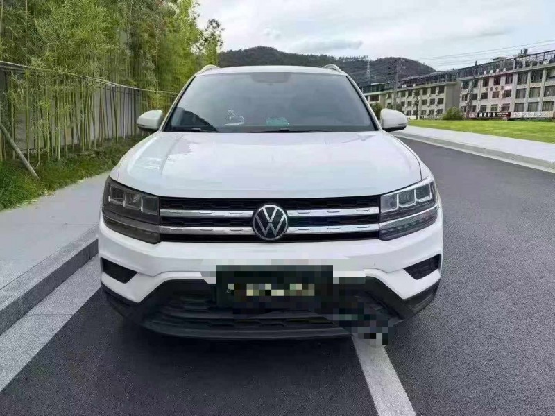 湖州21年大众途岳1