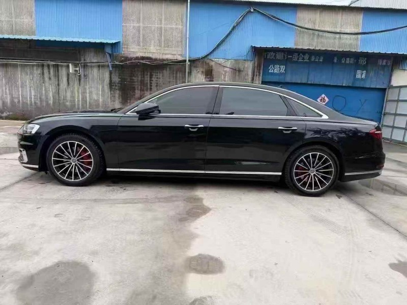 烟台20年奥迪A8L3