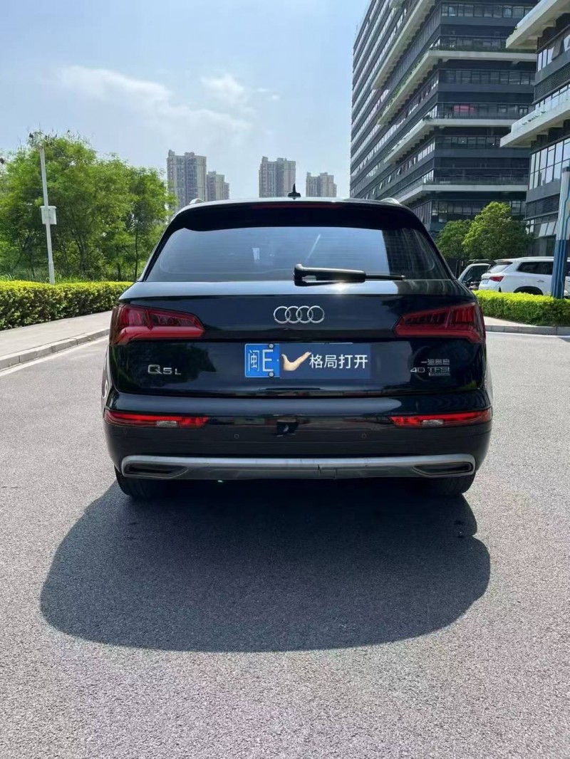 东莞19年奥迪Q58