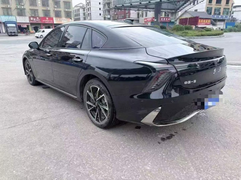 衡阳25年红旗H68
