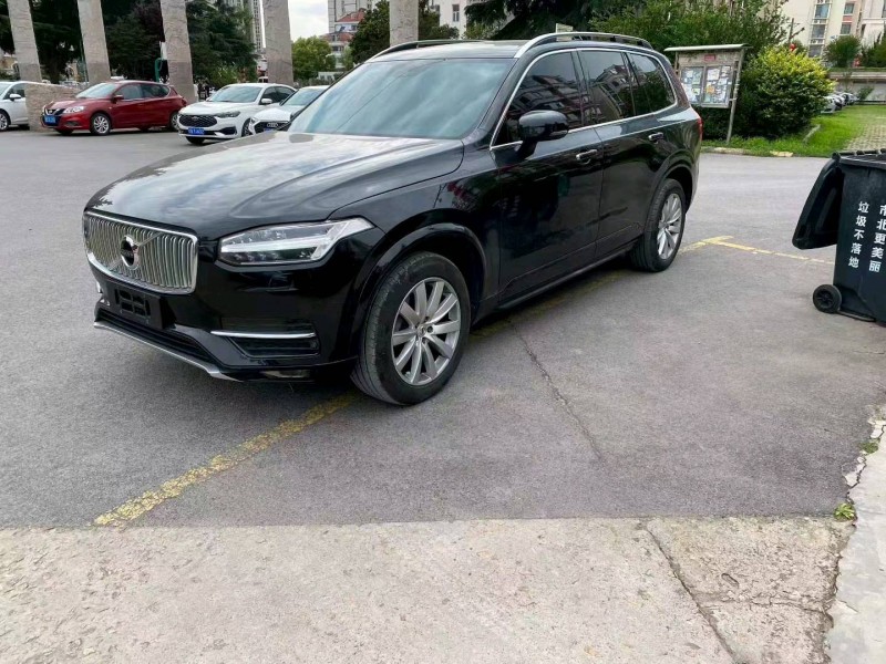 青岛17年沃尔沃XC903