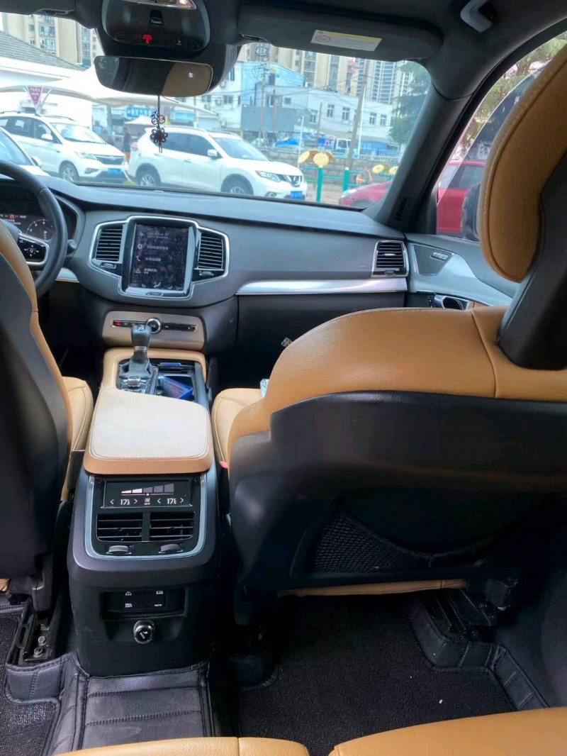 青岛17年沃尔沃XC907