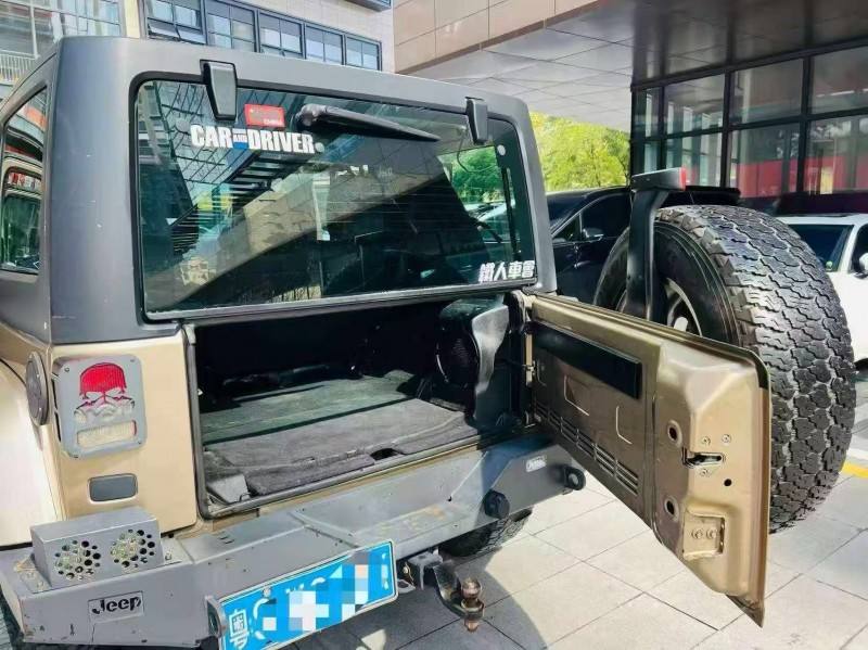 深圳14年Jeep牧马人4