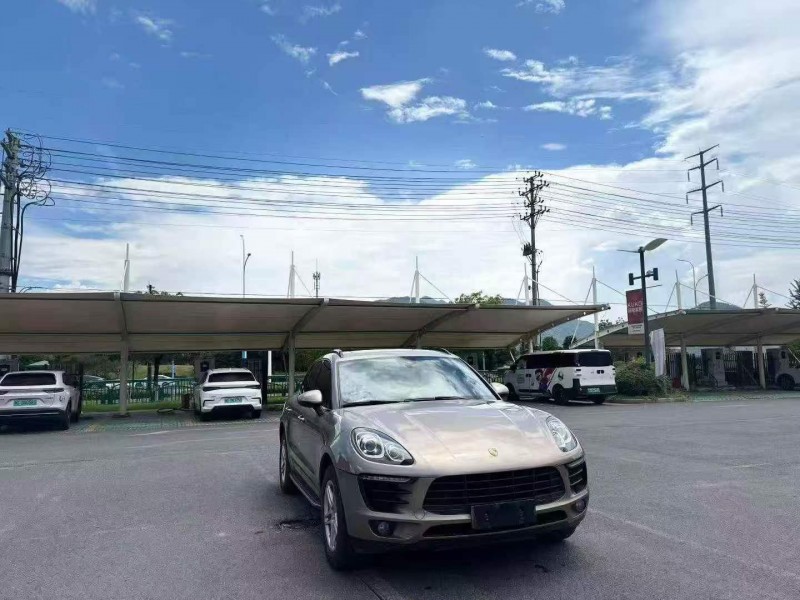 湖州17年保时捷Macan1
