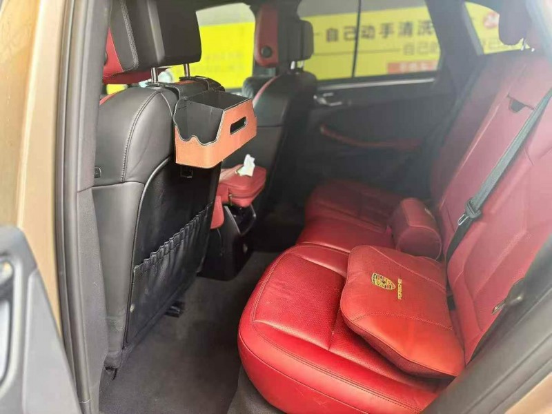 湖州17年保时捷Macan5