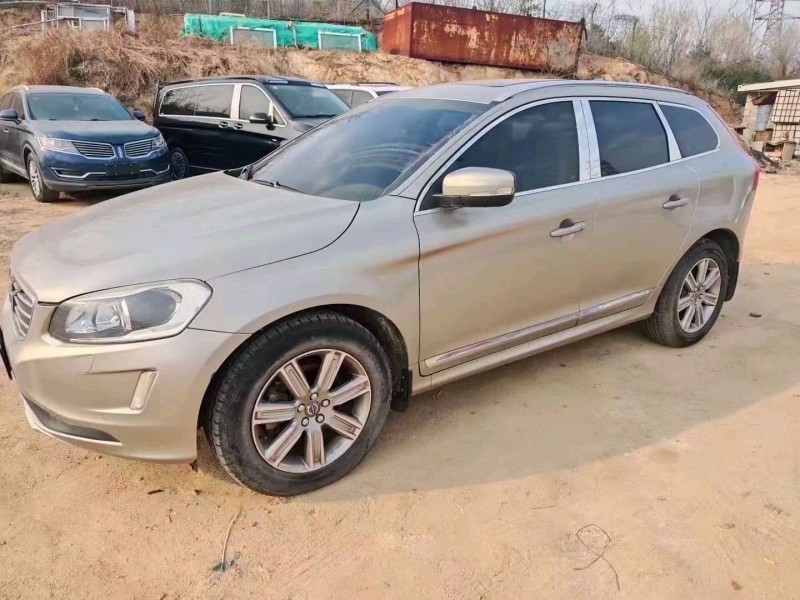 青岛16年沃尔沃XC602