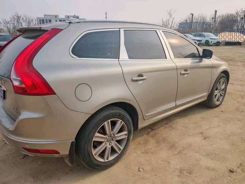 青岛16年沃尔沃XC606