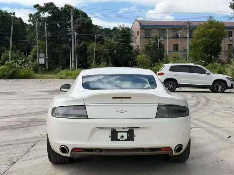 岳陽18年阿斯頓·馬丁V12 Vantage9