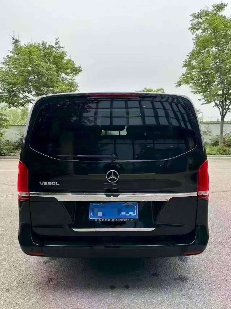 苏州18年奔驰V9