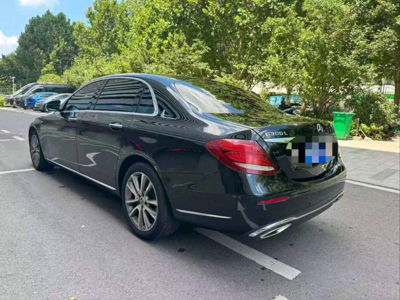 蚌埠17年奔驰E7