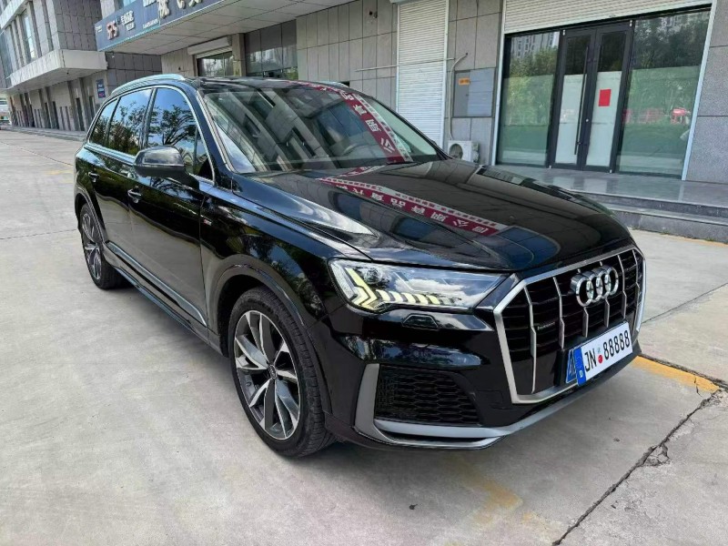 济宁21年奥迪Q72