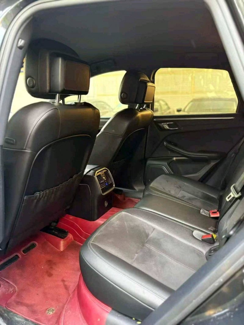 岳阳19年保时捷Macan4