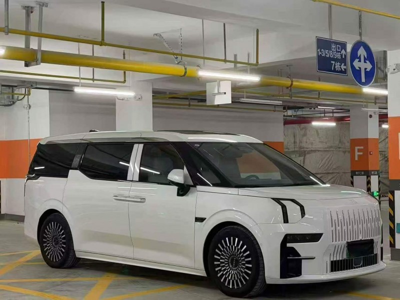 宜昌23年极氪汽车0092