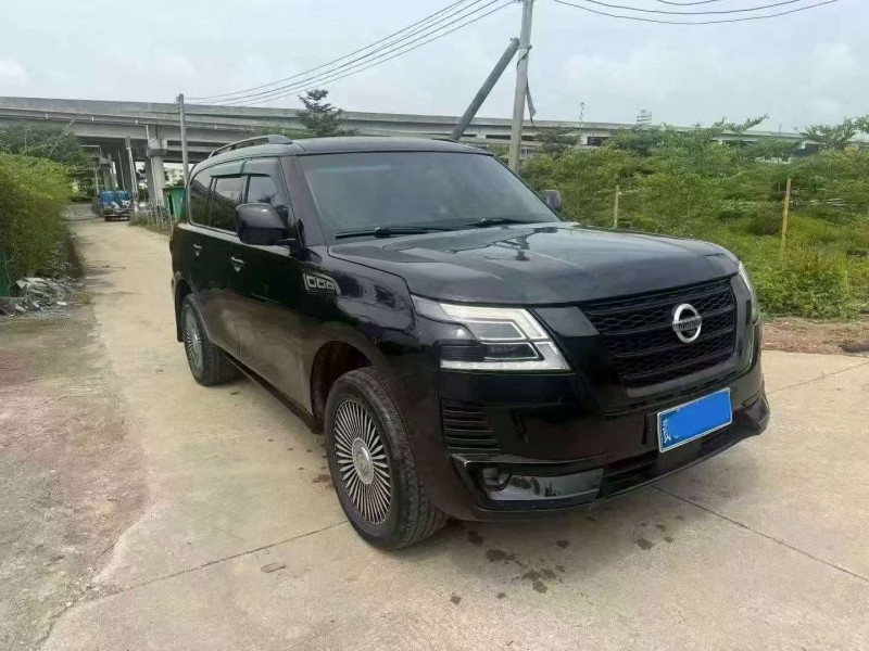 中山17年日产途乐2