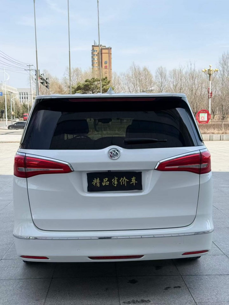 吉林17年别克GL84