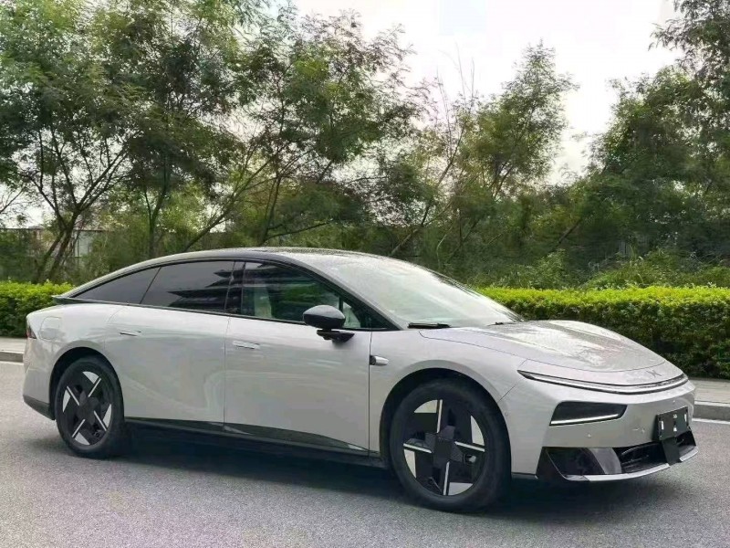 深圳26年小鹏汽车p73