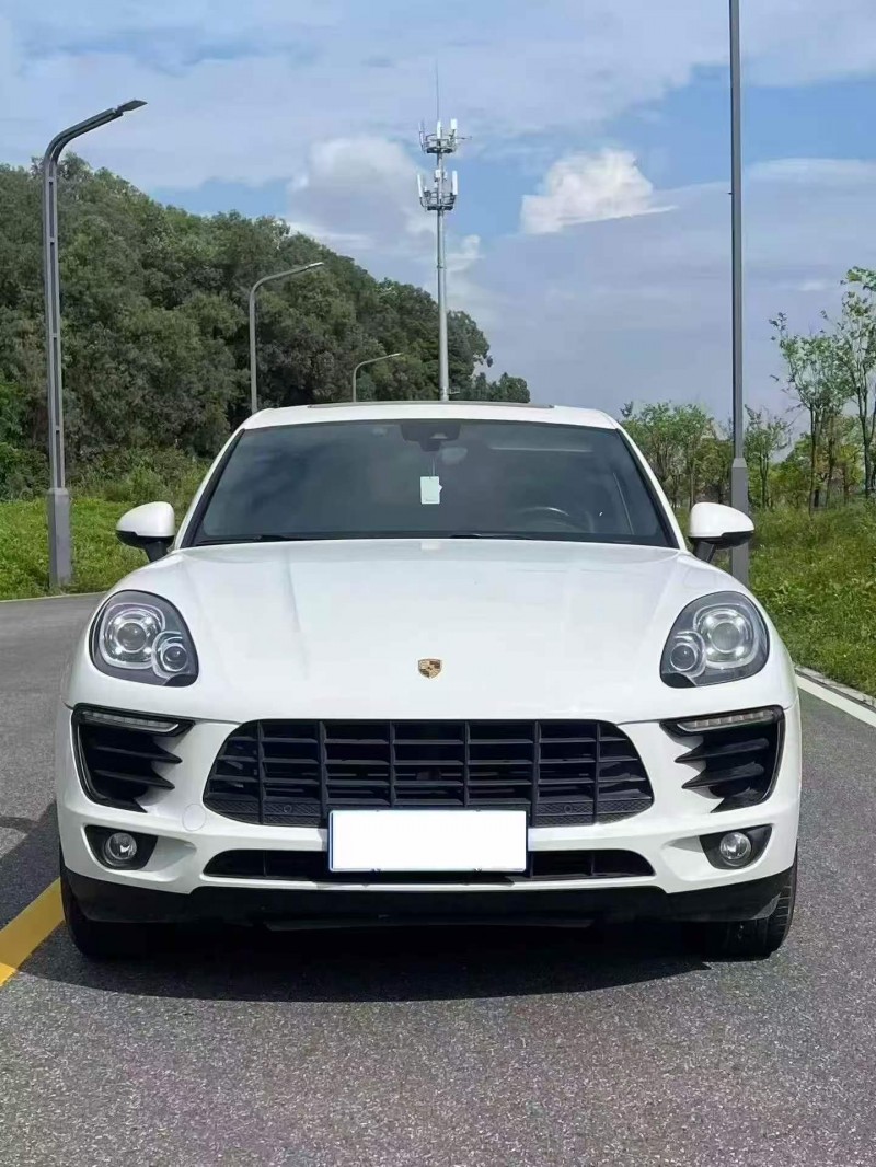 盐城17年保时捷Macan1