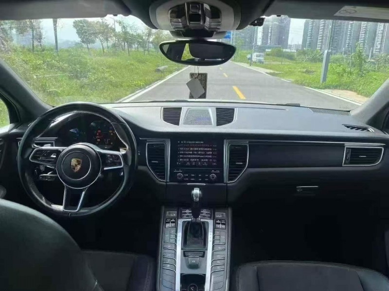 盐城17年保时捷Macan9