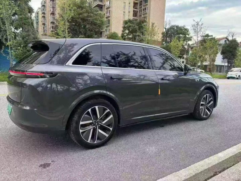 嘉兴23年理想L77