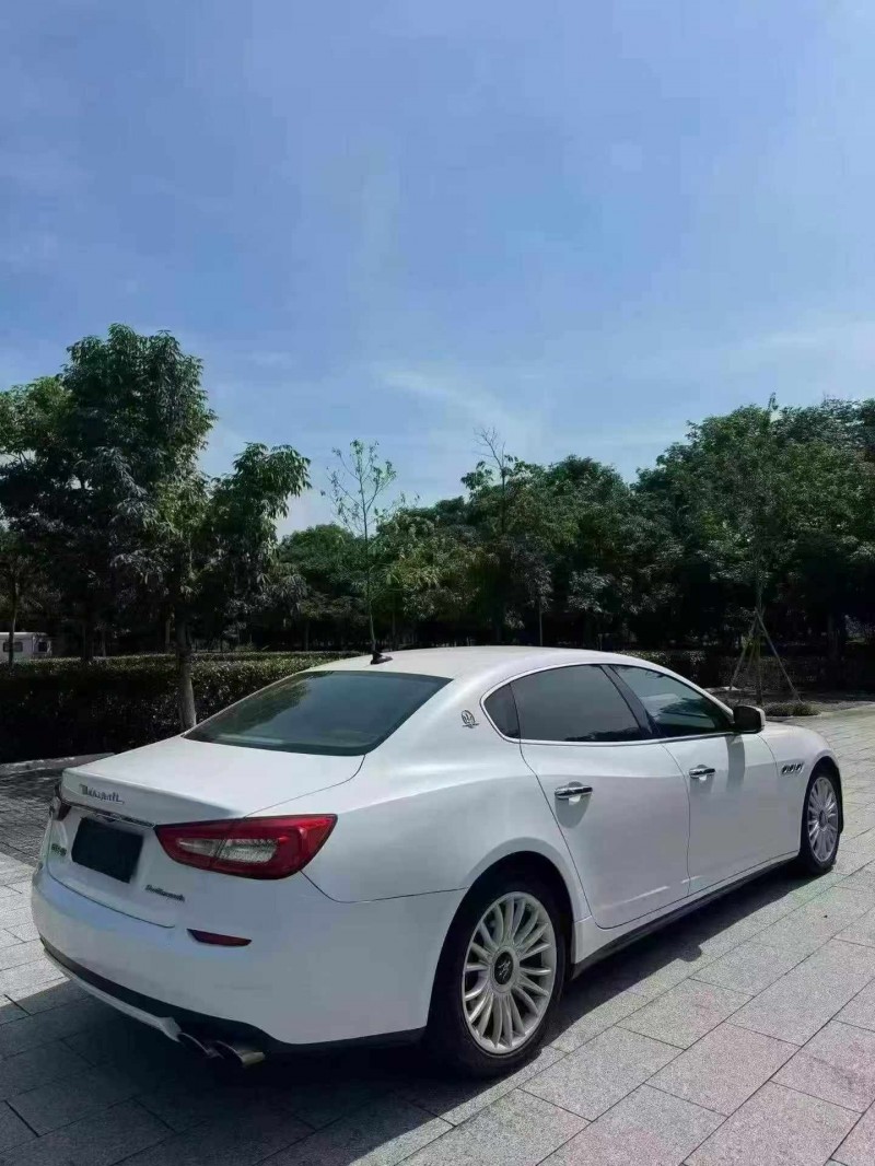 嘉兴13年玛莎拉蒂总裁9