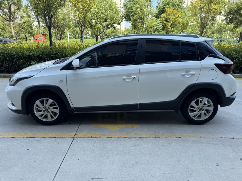 济宁21年丰田YARiS L 致炫5