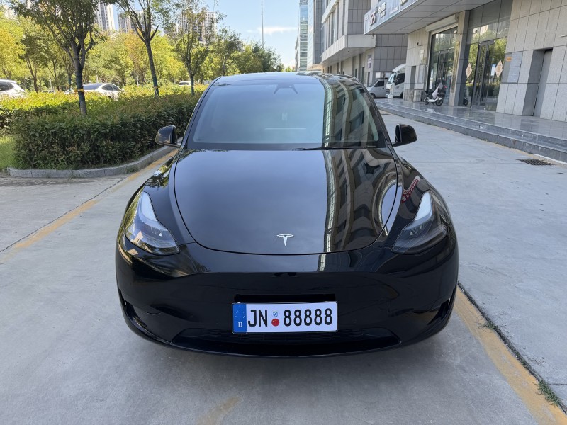 济宁22年特斯拉MODEL Y1