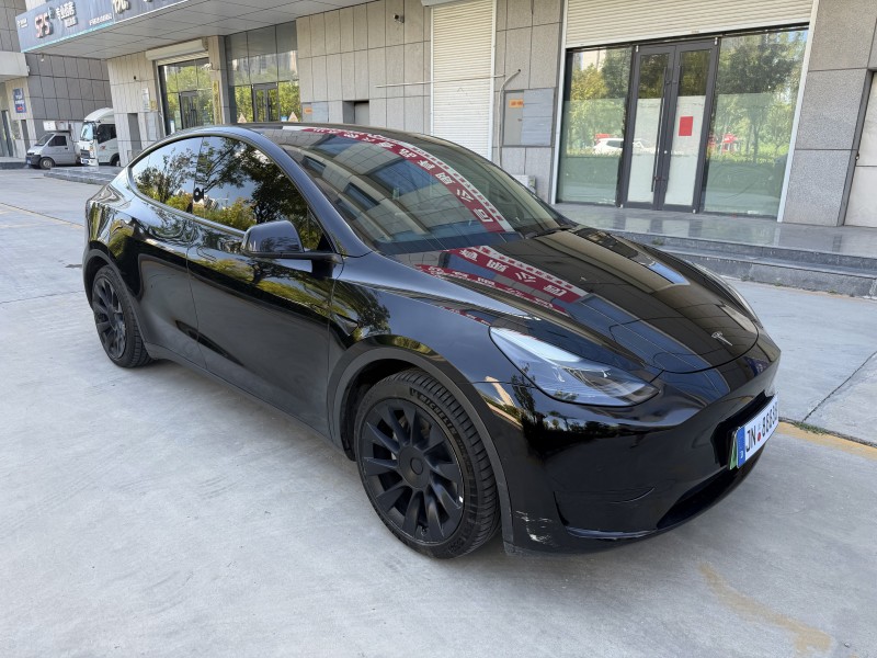 济宁22年特斯拉MODEL Y2