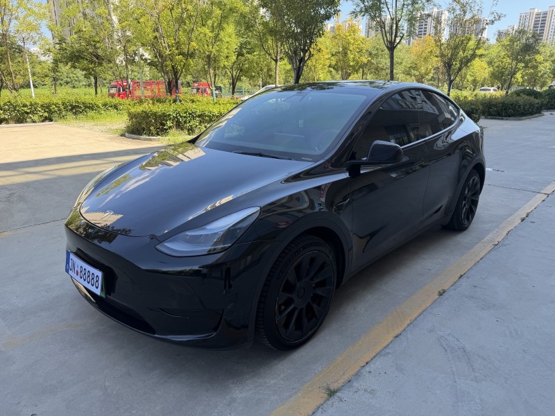 济宁22年特斯拉MODEL Y3